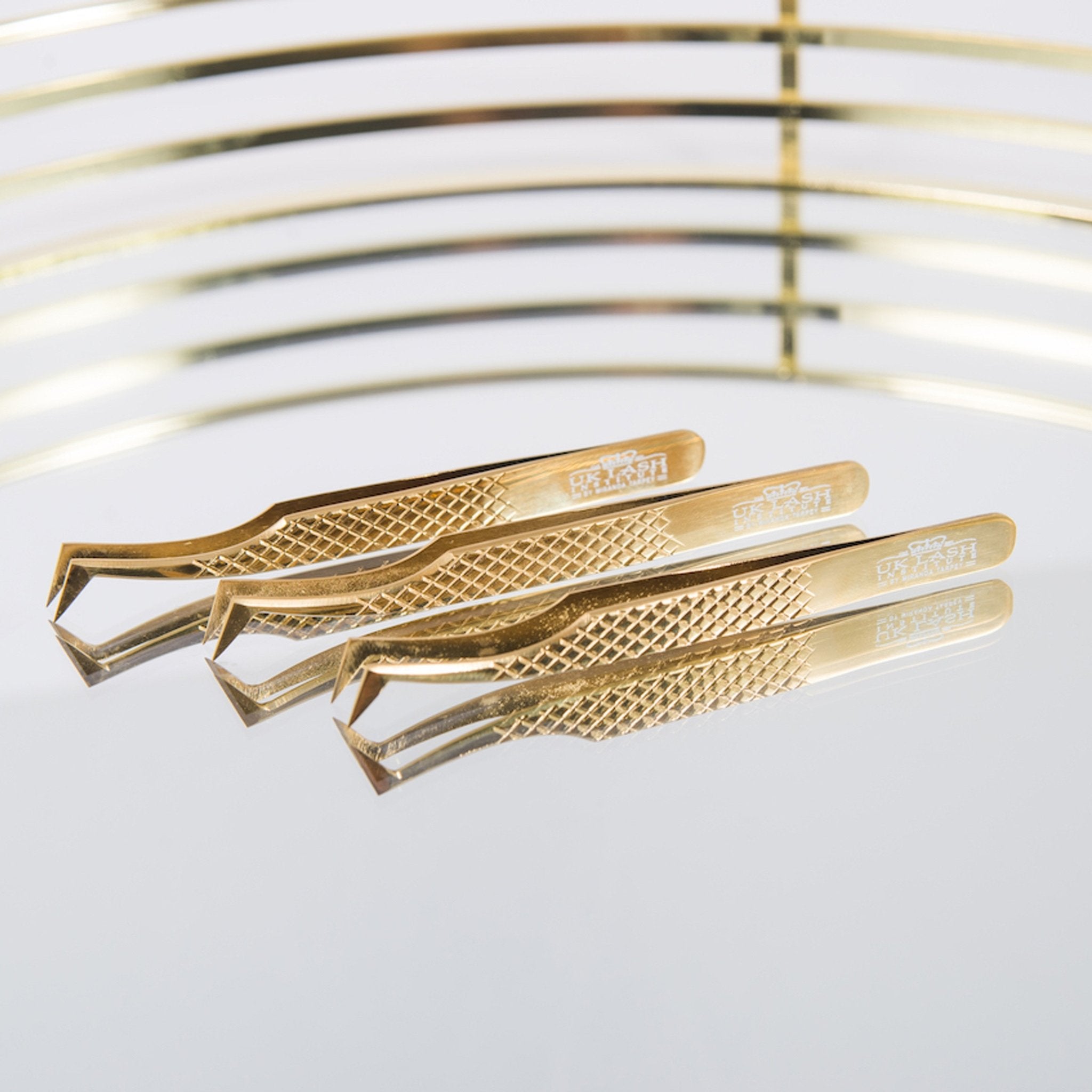 Tweezers | UK LASH GLOBAL