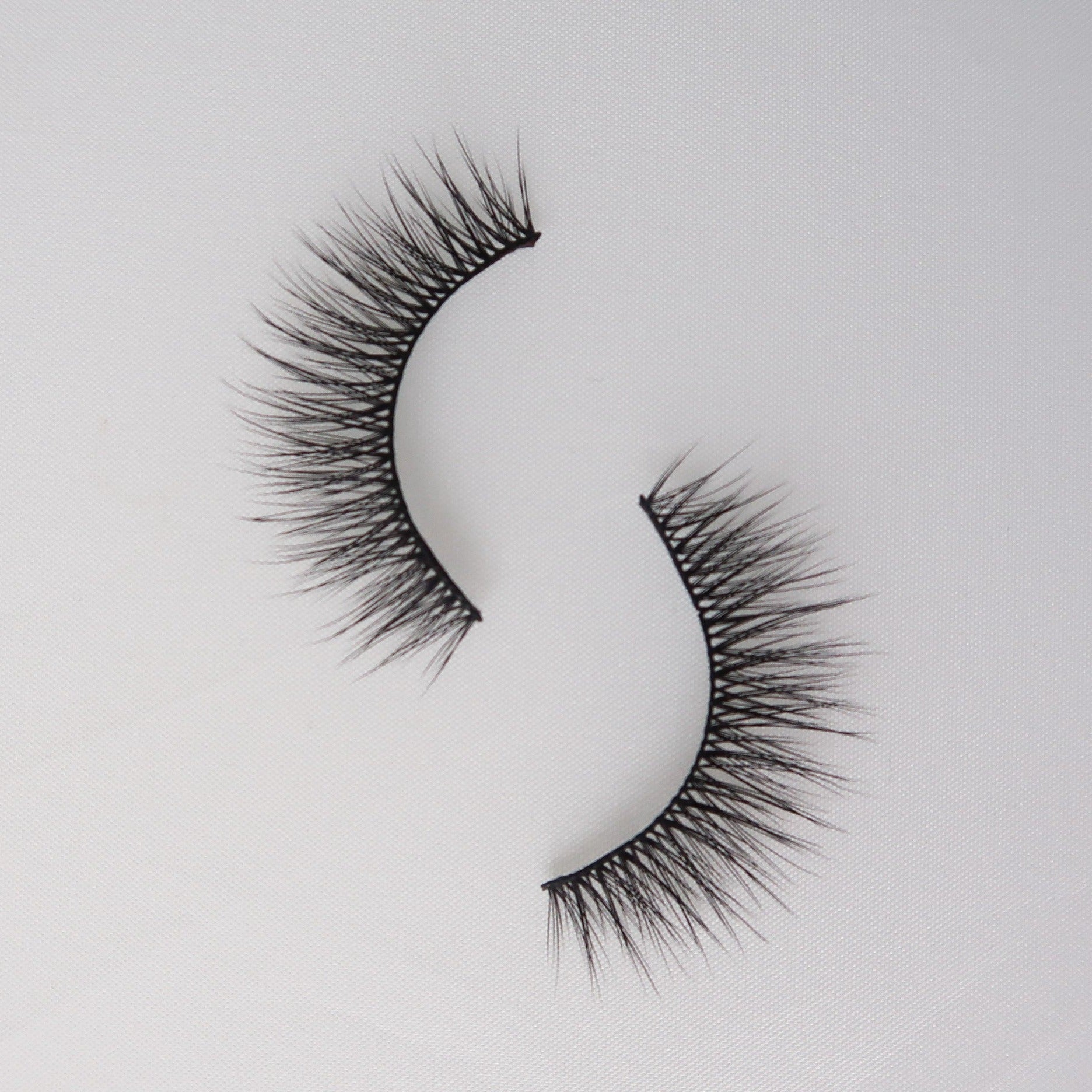 Russian Volume FALSE STRIP LASH - Date Night