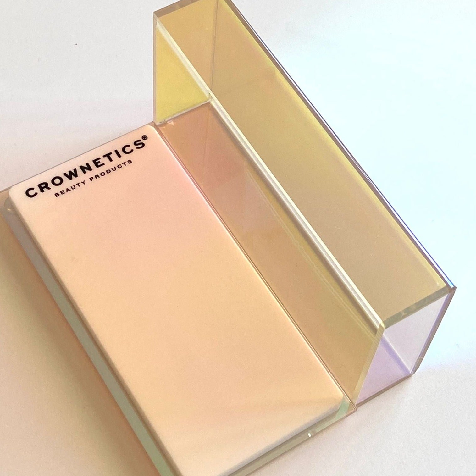 White Lash Tile with Mirrored Pearlescent Storage Case
