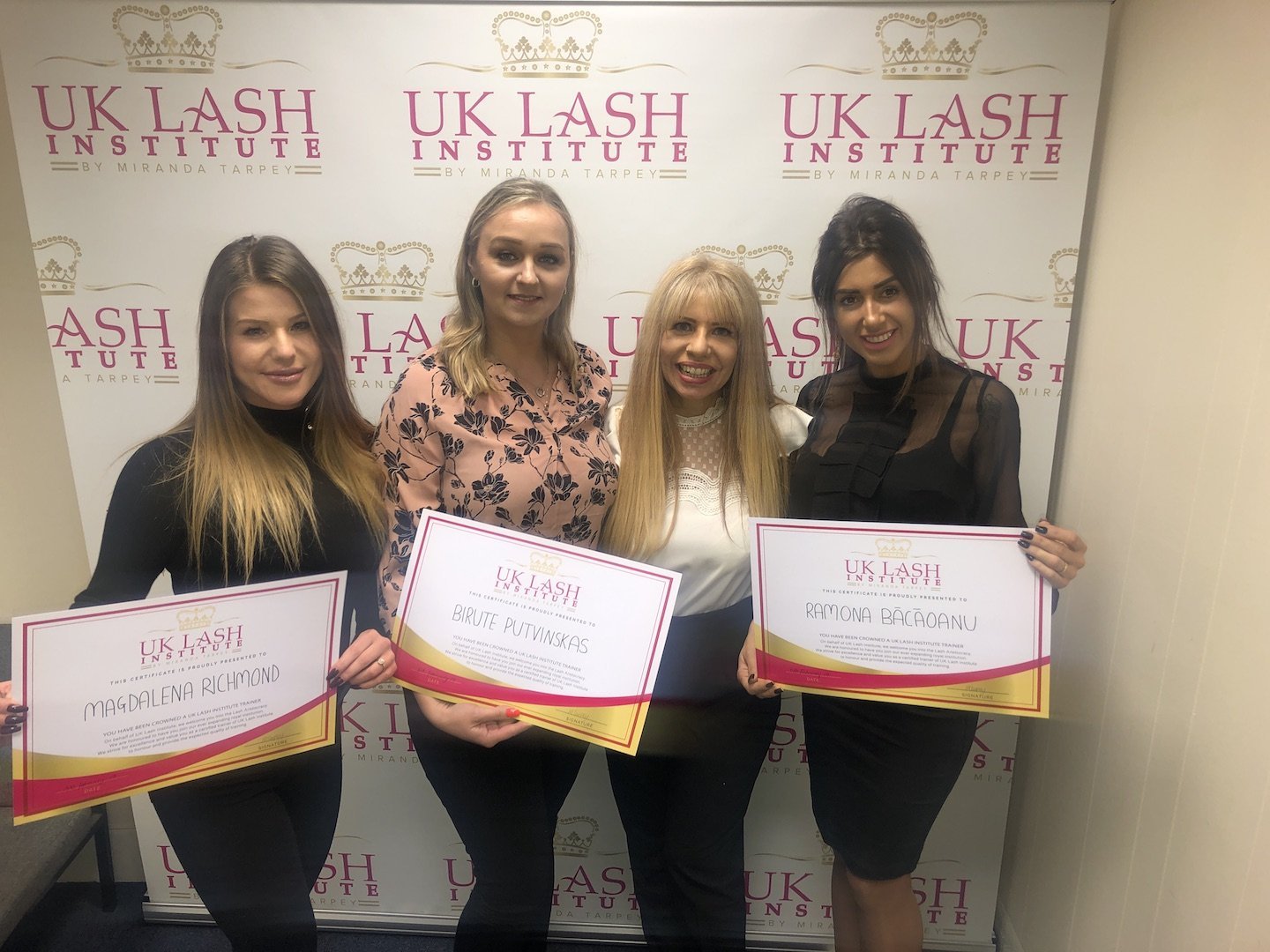 Rollerbanner - Large - UK LASH GLOBAL